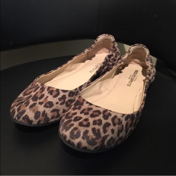 Flats cheetah print ❤️