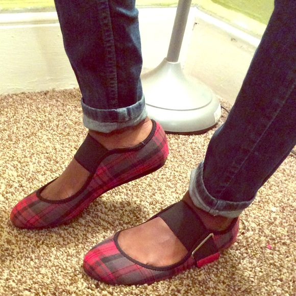Plaid shoes