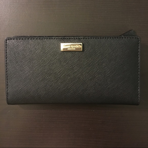 🚫🚫SOLD🚫🚫Brand new Kate spade Stacy wallet