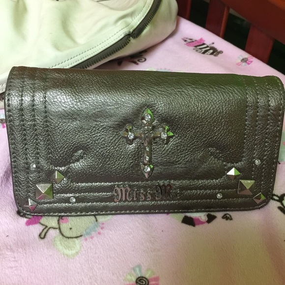 Miss Me Wallet