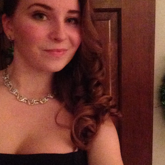 Meet your Posher, Ashley - Picture 1 of 1