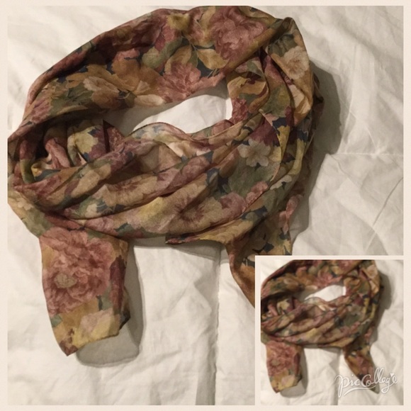 Scarf