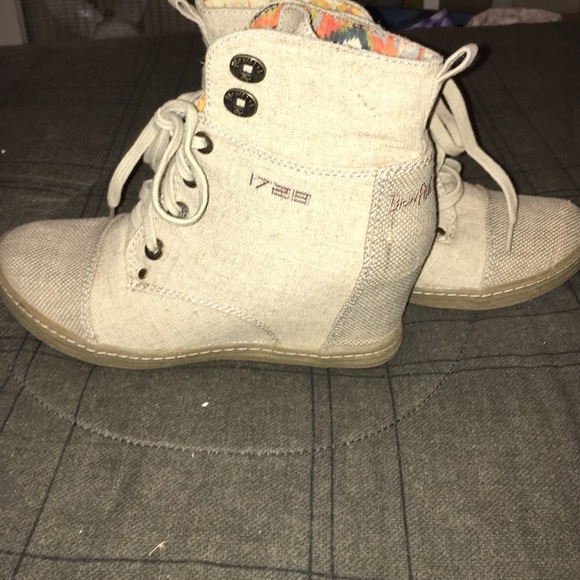 Wedge booties
