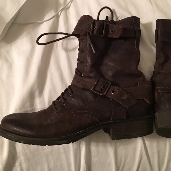 GUESS COMBAT BOOTS