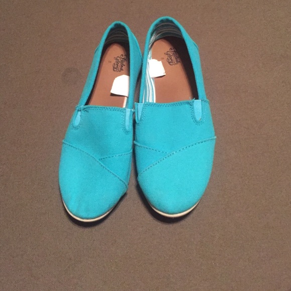 Blue shoes - Picture 1 of 2