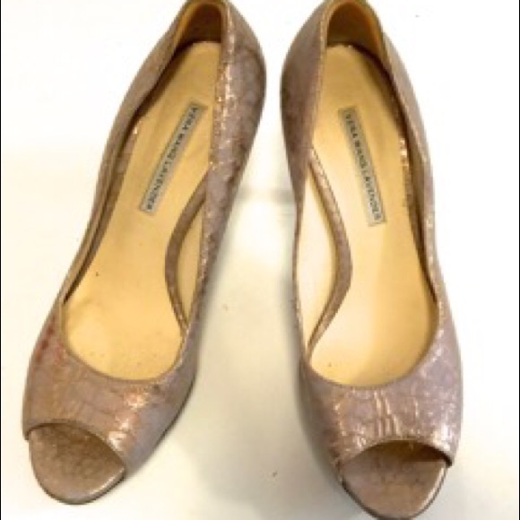 Vera Wang Lavender Platform Shoes size 8