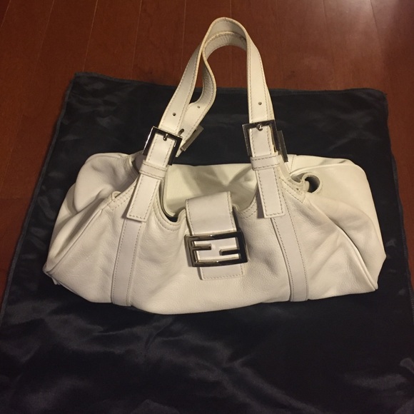 White leather Fendi shoulder bag