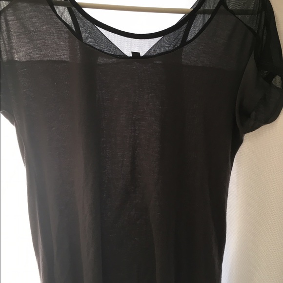 Gray t-shirt with sheer neckline,bow detailed back