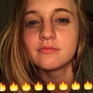 Meet your Posher, Kaitlyn