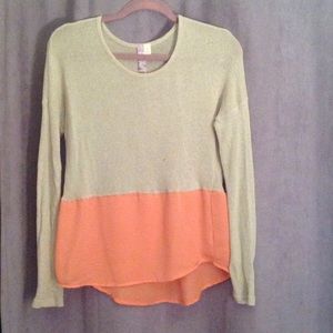 Colorblocked sweater