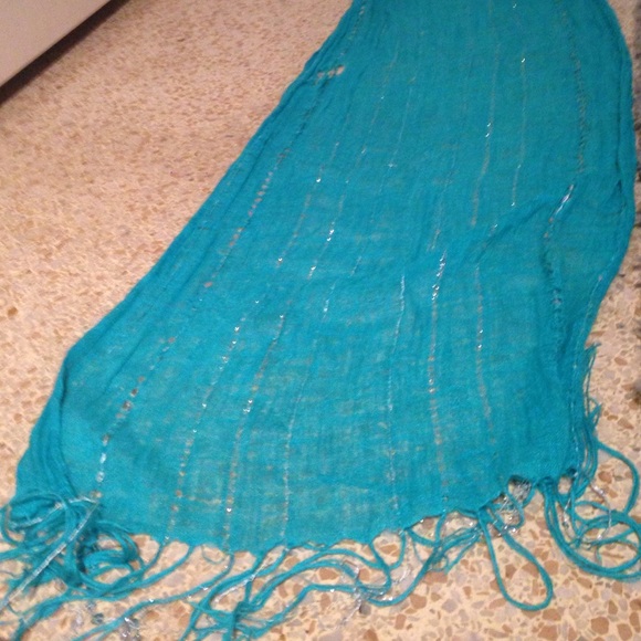Blue scarf