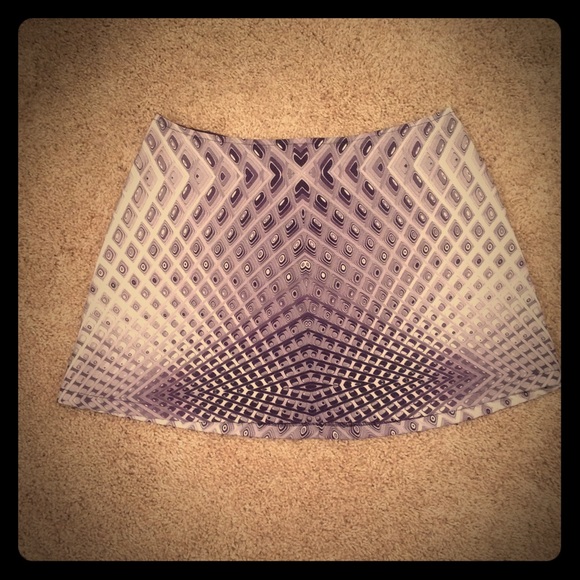 Optical illusion miniskirt