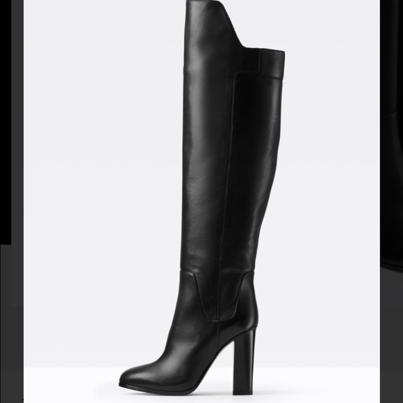 LIMITED TIME SALE Vince NEW over the knee boots