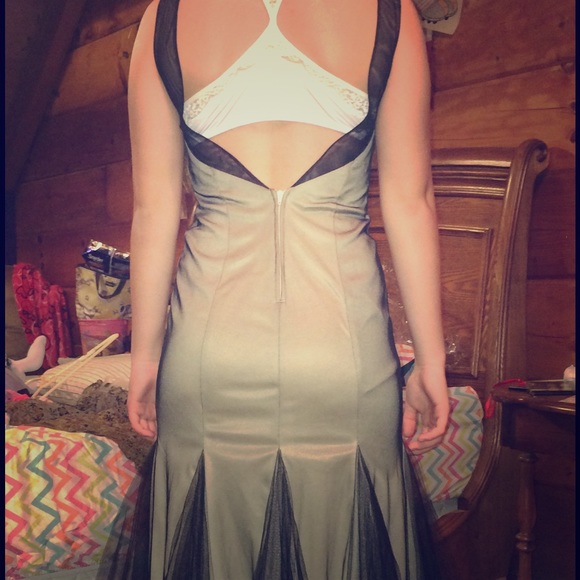 Black prom dress