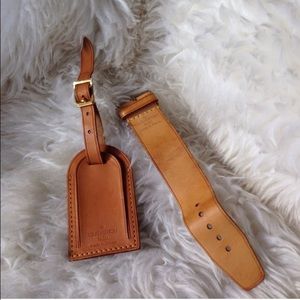 Louis Vuitton Luggage name tag & Poignet