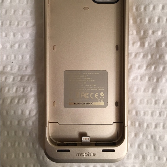 iPhone 5s Mophie charging case