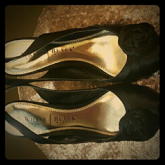 Black high heel shoes