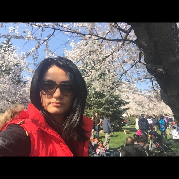 Meet your Posher, Samira - Picture 2 of 2