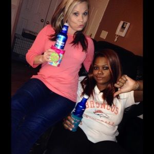 Meet your Posher, Julia