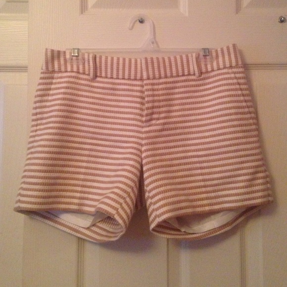 NWOT Banana Republic Tan & White Woven Short Sz4