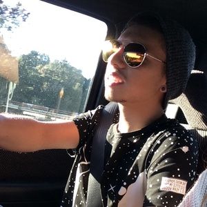 Meet your Posher, Josh