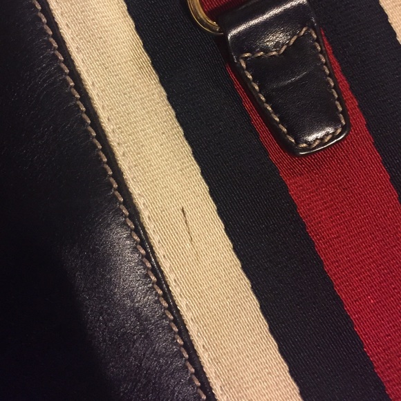 Navy leather & gold logo buckle Gucci shoulder bag - Picture 3 of 4