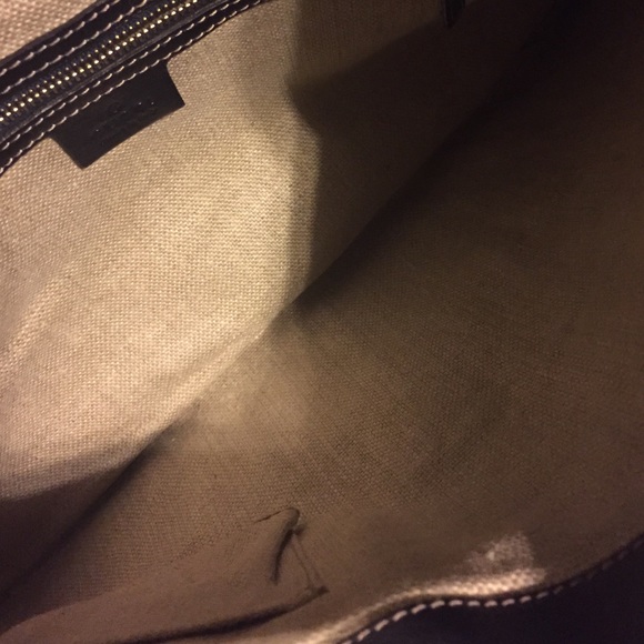 Navy leather & gold logo buckle Gucci shoulder bag - Picture 4 of 4