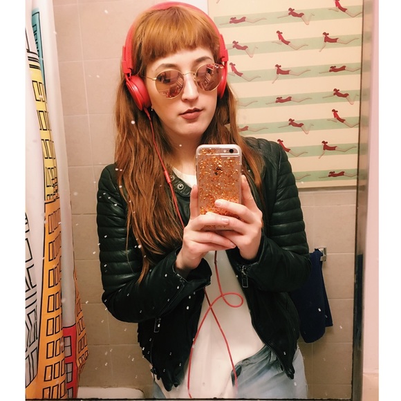 Meet your Posher, Miya - Picture 2 of 5