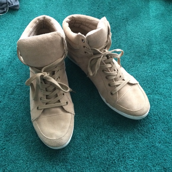 sneaker wedges size 11 76 aldo shoes aldo sneaker wedges heeled sneakers sneaker wedges size 11 76 aldo shoes aldo sneaker wedges heeled sneakers