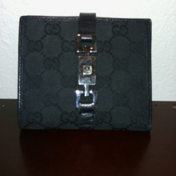 Authentic Gucci Wallet - Picture 3 of 4