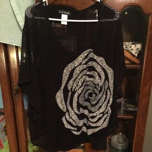 Black rose shirt