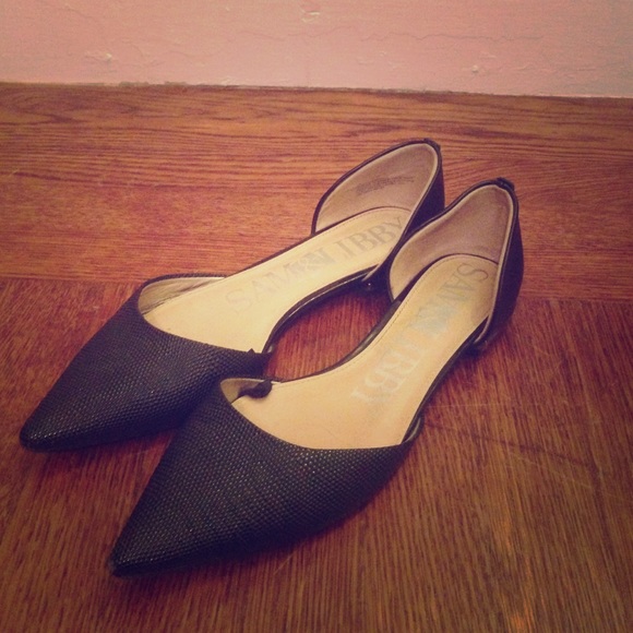 Sam and Libby black flats