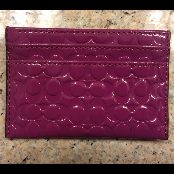 NEW Auth Coach Berry Leather card holder