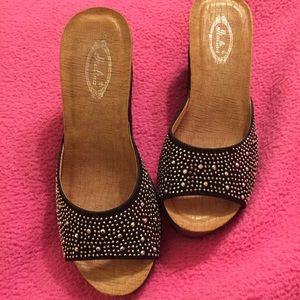 Black and Silver Wedges