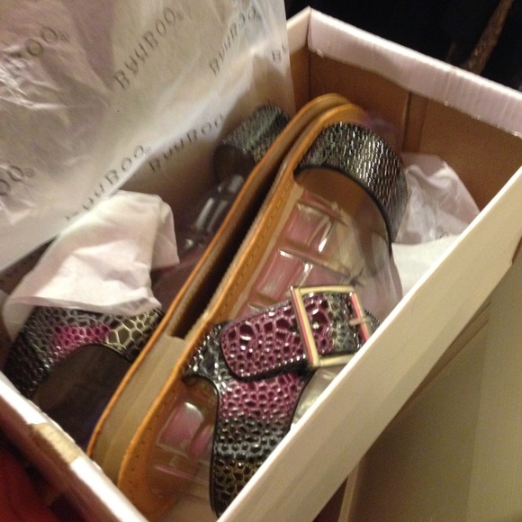 Sandals - Picture 3 of 4