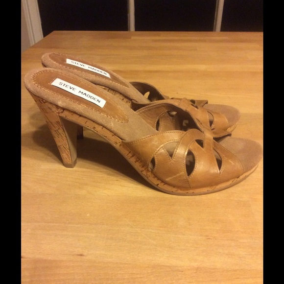 Steve Madden Windamm Heels