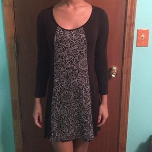 Long sleeve, scoop-neck bohemian dress