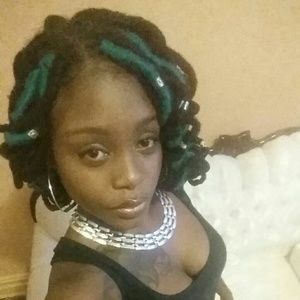 Meet your Posher, Sabrina