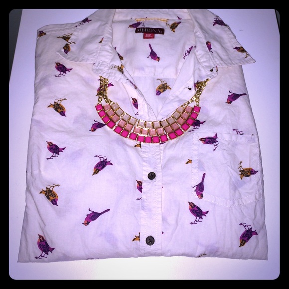 🕊Unique Bird Print Button Down