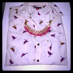 🕊Unique Bird Print Button Down