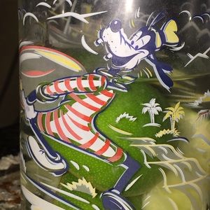 Meet your Posher, Carla