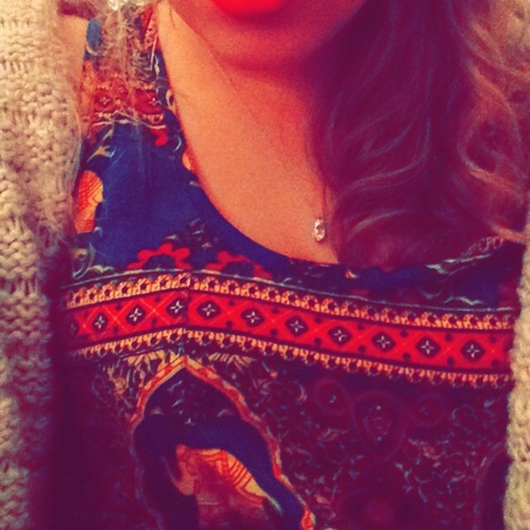 Ellie Crop - Picture 2 of 2