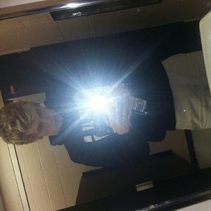 Meet your Posher, Damon