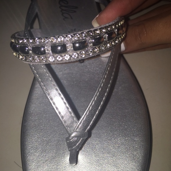 silver sandals with small wedge