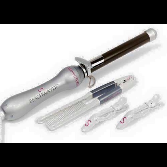 NEW Beachwaver Curling Iron