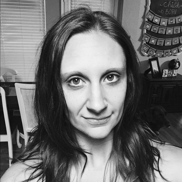 Meet your Posher, Jo - Picture 1 of 1