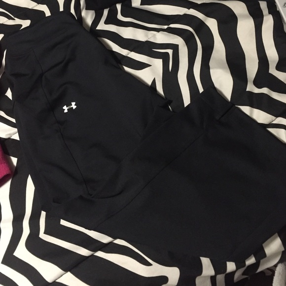 Under armor capris