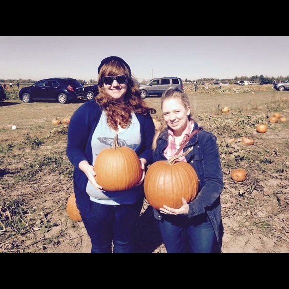 Meet your Posher, Britton - Picture 1 of 1