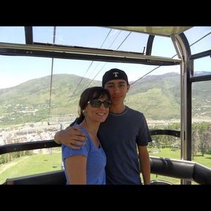 Meet your Posher, Carla