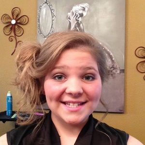 Meet your Posher, Hannah